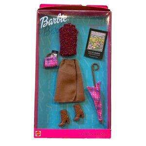 Barbie Fashion Avenue London Tour Metro Outfit Set Mattel 25701 Original Box